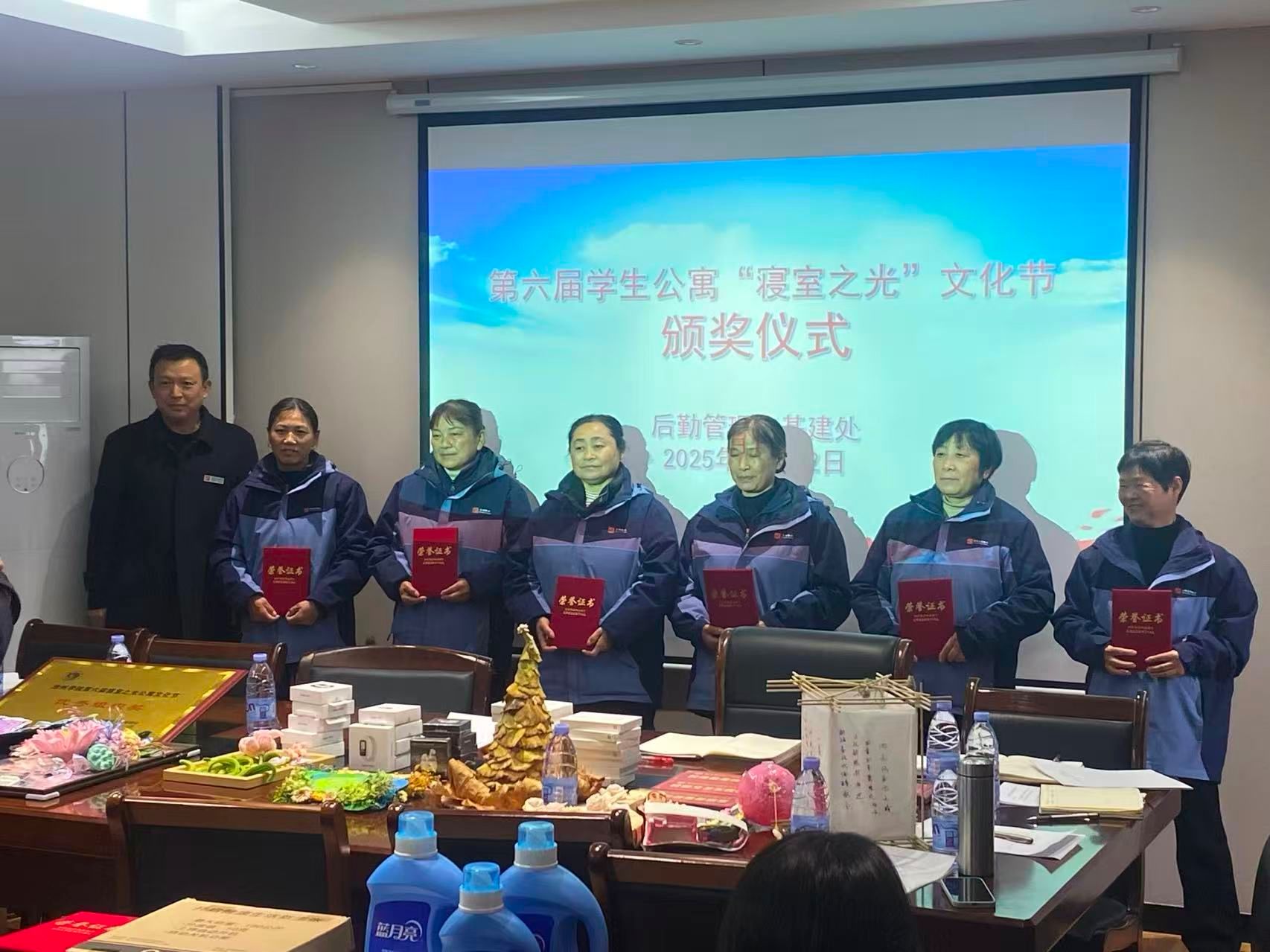 无码人妻AV一二区二区三区