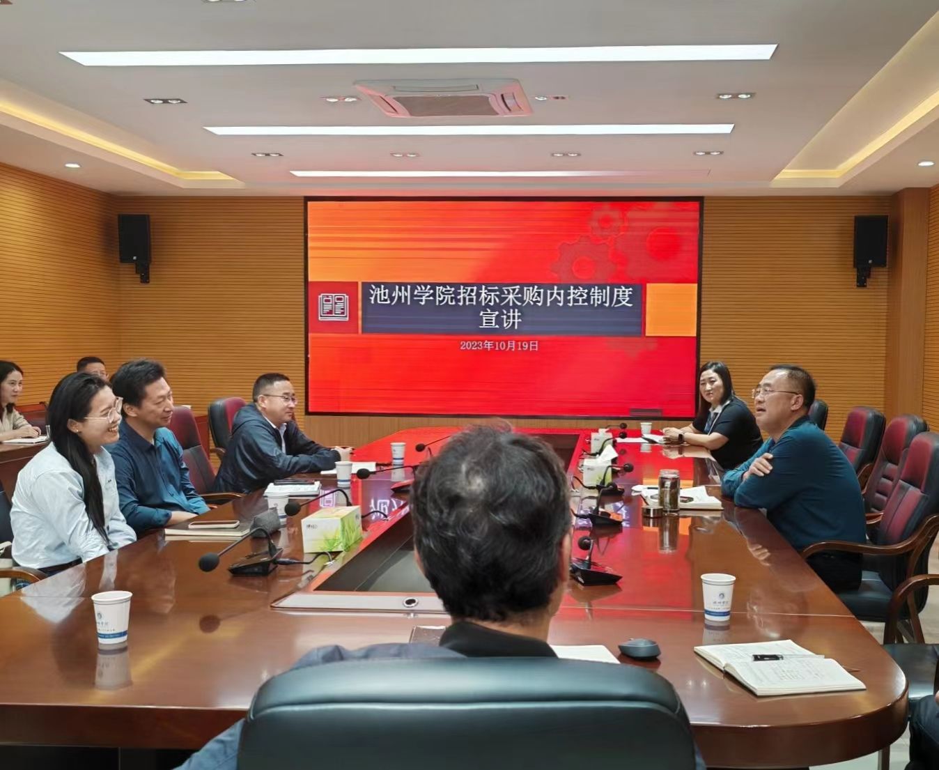 无码人妻AV一二区二区三区
